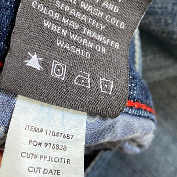 Torrid Premium Boyfriend Distressed Dark Wash Jeans Women's Size 26 Regular 26R - Picture 11 of 12